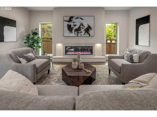 $899,950 | 12131 Southeast Majestic Fls Avenue, Happy Valley, OR 97086