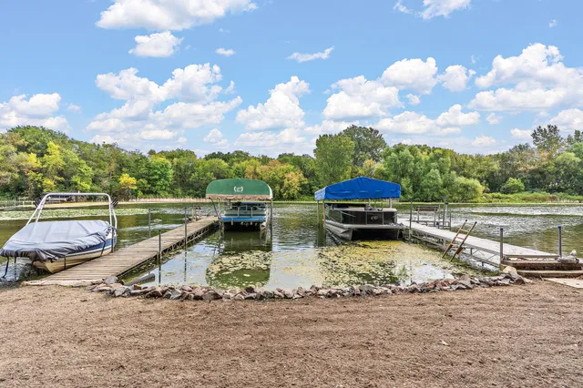 $6,800 | 12060 48th Avenue North, Plymouth, MN 55442