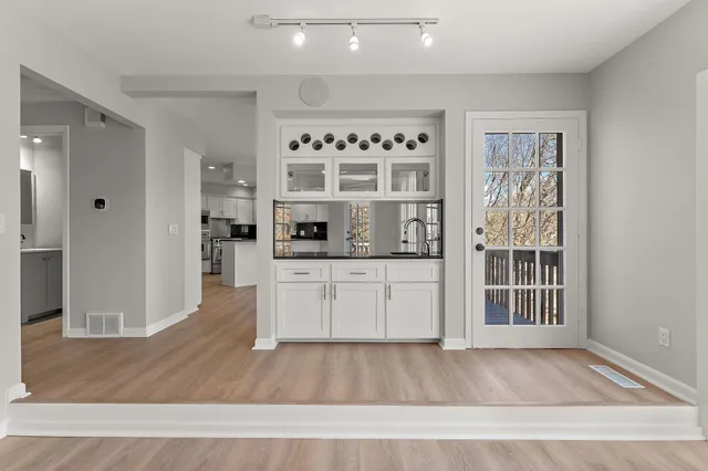 $6,800 | 12060 48th Avenue North, Plymouth, MN 55442