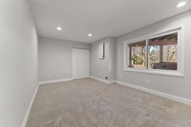 $6,800 | 12060 48th Avenue North, Plymouth, MN 55442