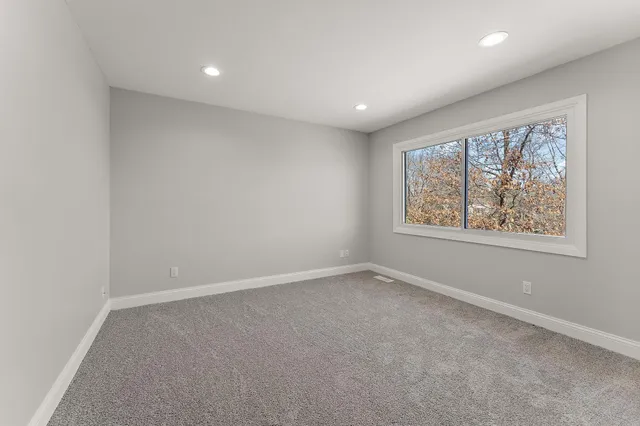 $6,800 | 12060 48th Avenue North, Plymouth, MN 55442