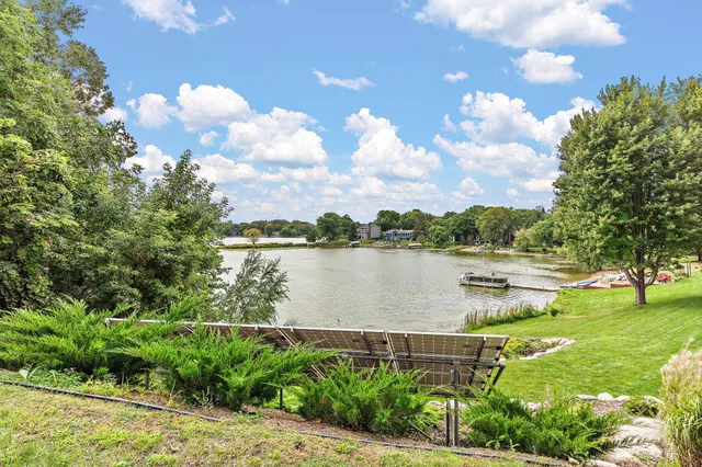 $6,800 | 12060 48th Avenue North, Plymouth, MN 55442