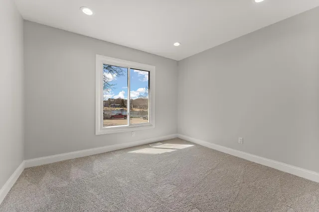 $6,800 | 12060 48th Avenue North, Plymouth, MN 55442