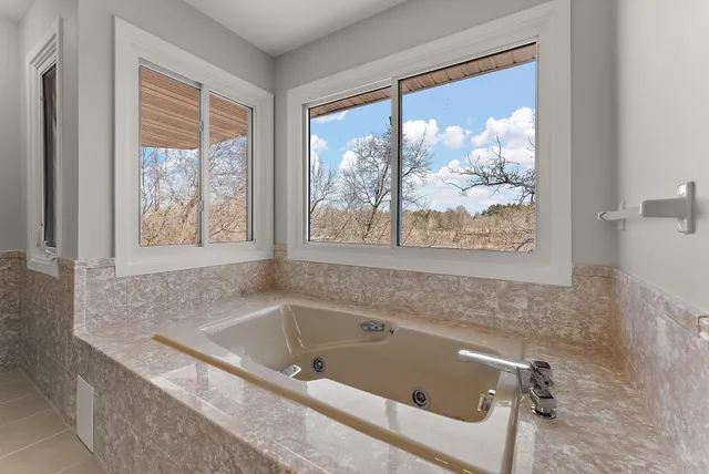 $6,800 | 12060 48th Avenue North, Plymouth, MN 55442