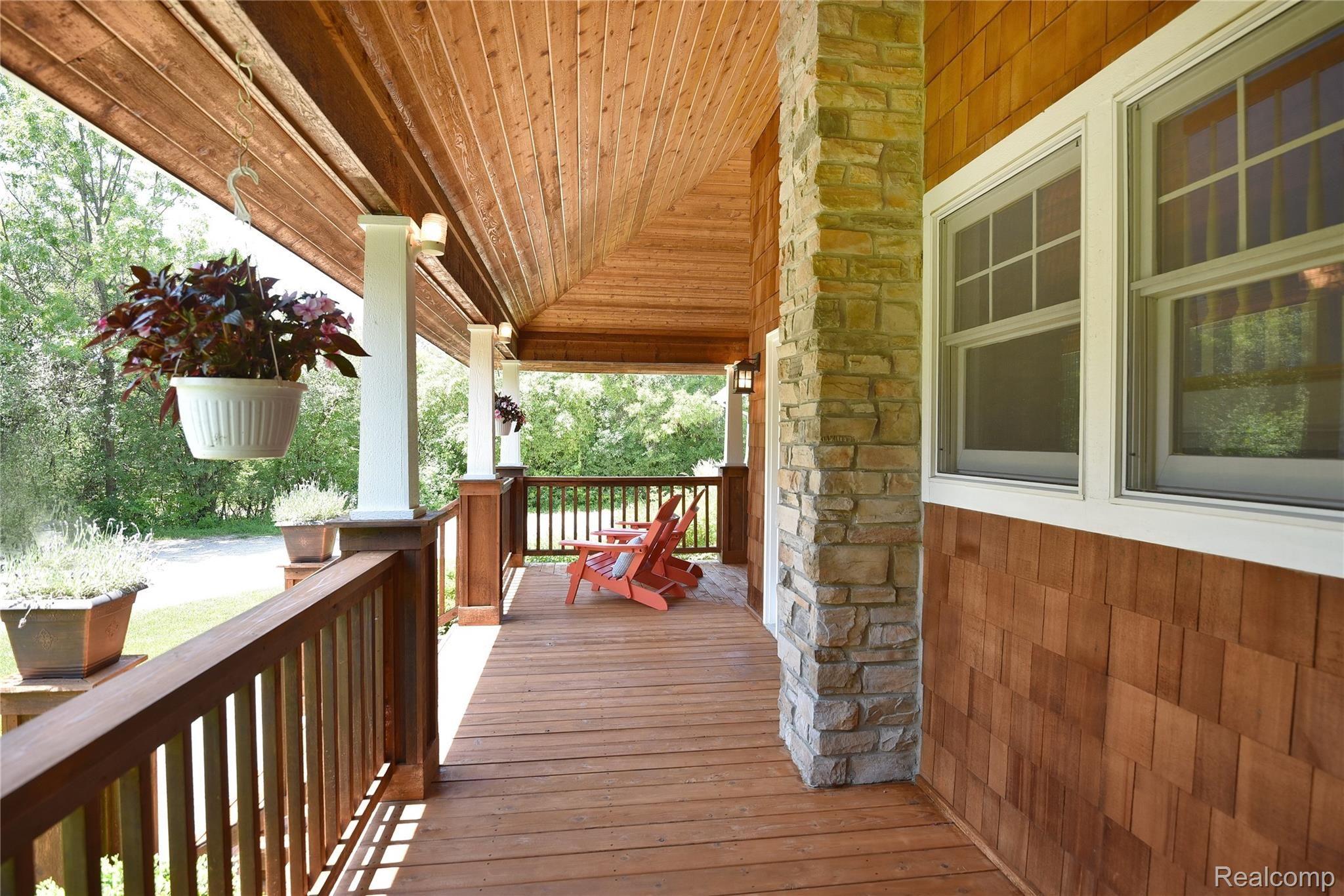 26056 Farmbrook Road Southfield, MI 48034 - Photo 5 of 36 26056 FARMBROOK_05.JPG