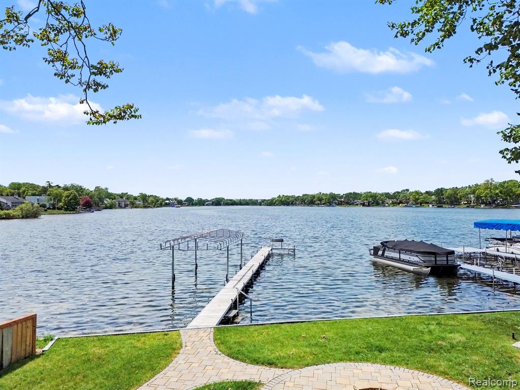 3506 Union Lake Road Commerce Township, MI 48382 - Photo 31 of 43