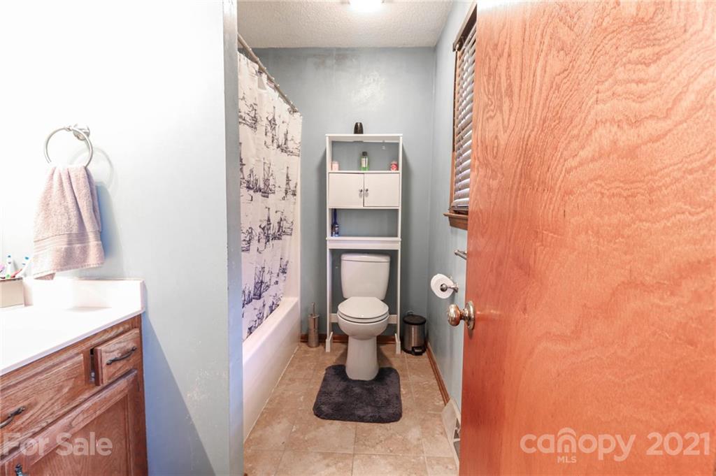 1420 Swift Road Oakboro, NC 28129 - Photo 4 of 26 Gallery Image 4