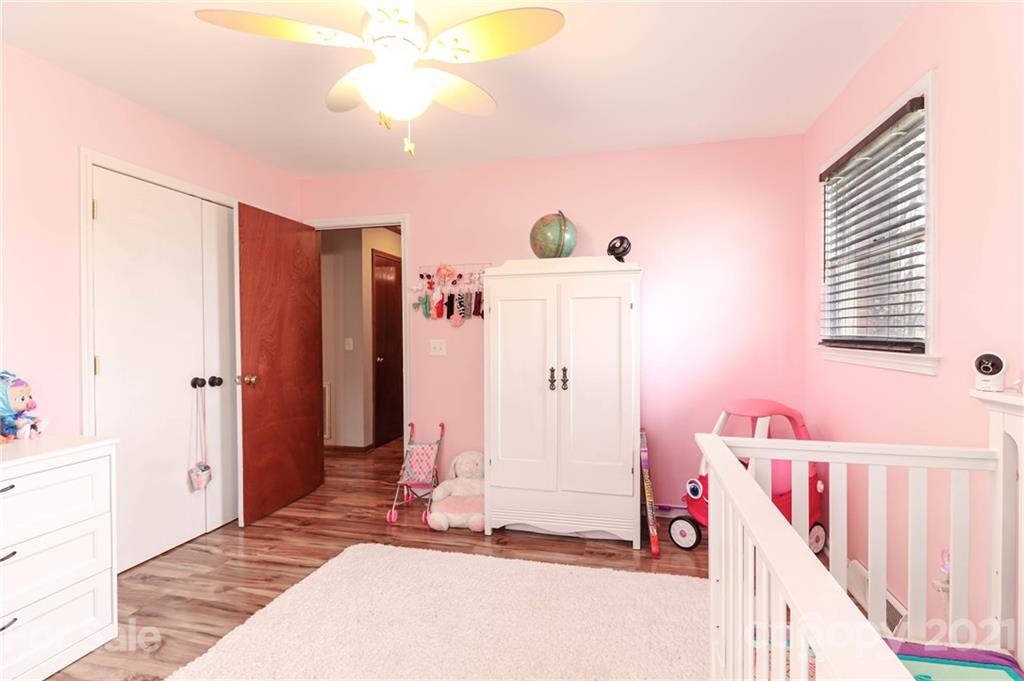1420 Swift Road Oakboro, NC 28129 - Photo 6 of 26 Gallery Image 6