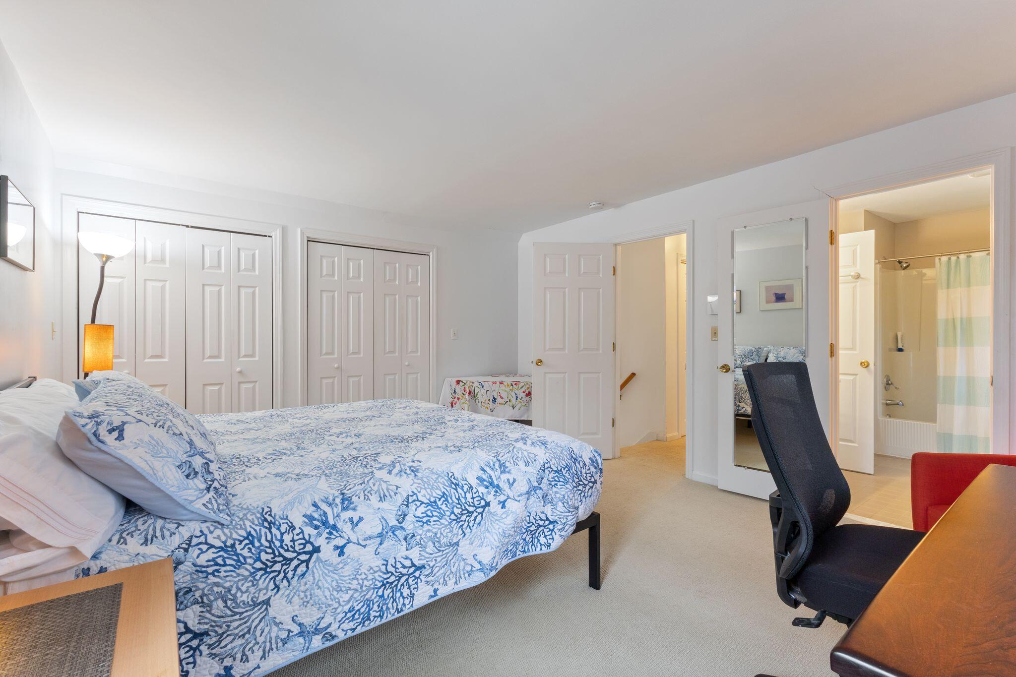 14 Valleybrook Road, Unit 14 Ogunquit, ME 03907 - Photo 22 of 40 2nd Floor Primary