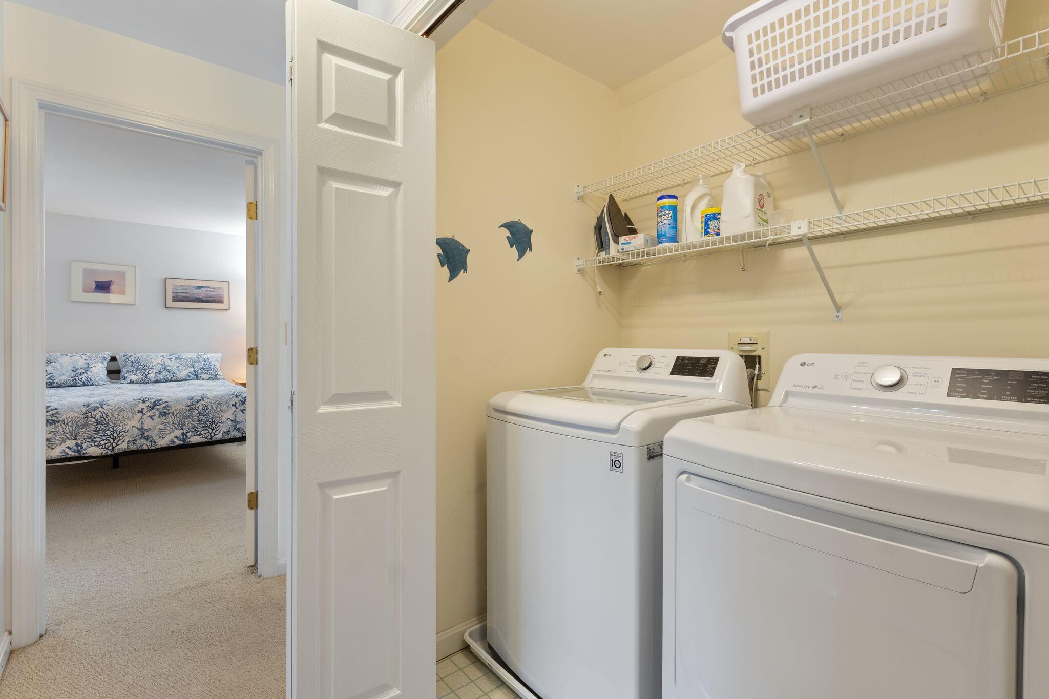 14 Valleybrook Road, Unit 14 Ogunquit, ME 03907 - Photo 30 of 40 2nd Floor Laundry