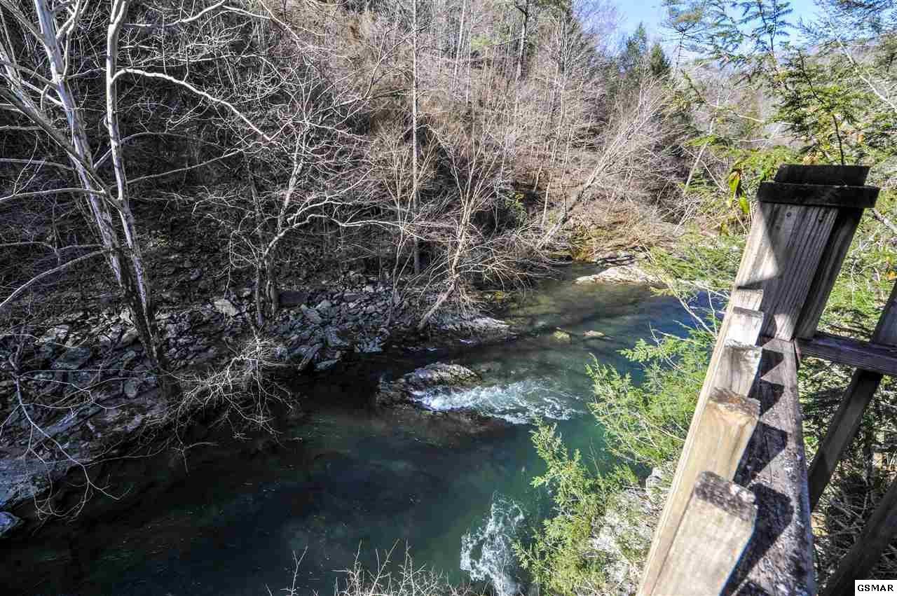1563 Grant Road Sevierville, TN 37876 - Photo 33 of 35
