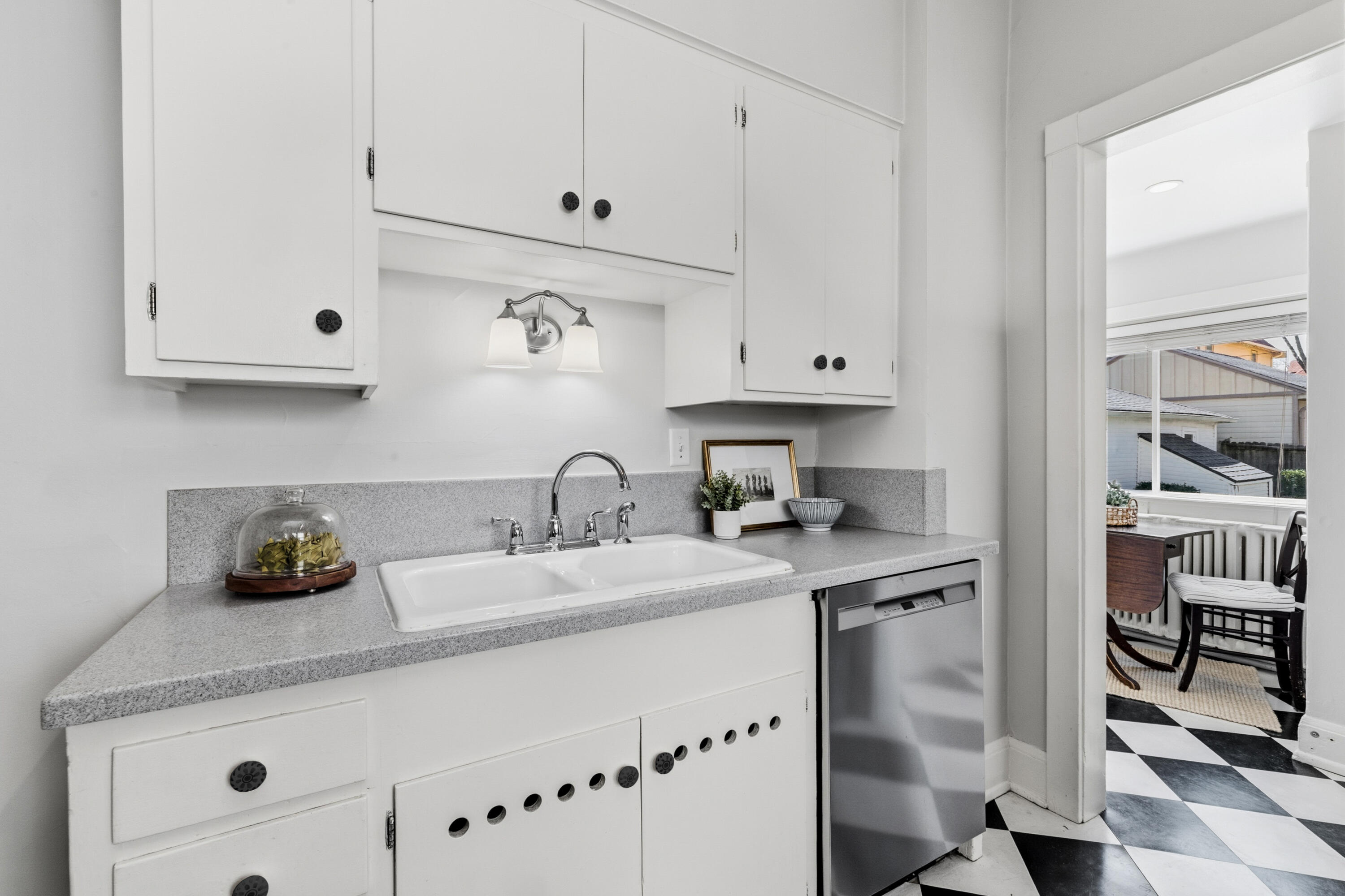2937 North Summit Avenue Milwaukee, WI 53211 - Photo 9 of 29 Kitchen to Breakfast Nook
