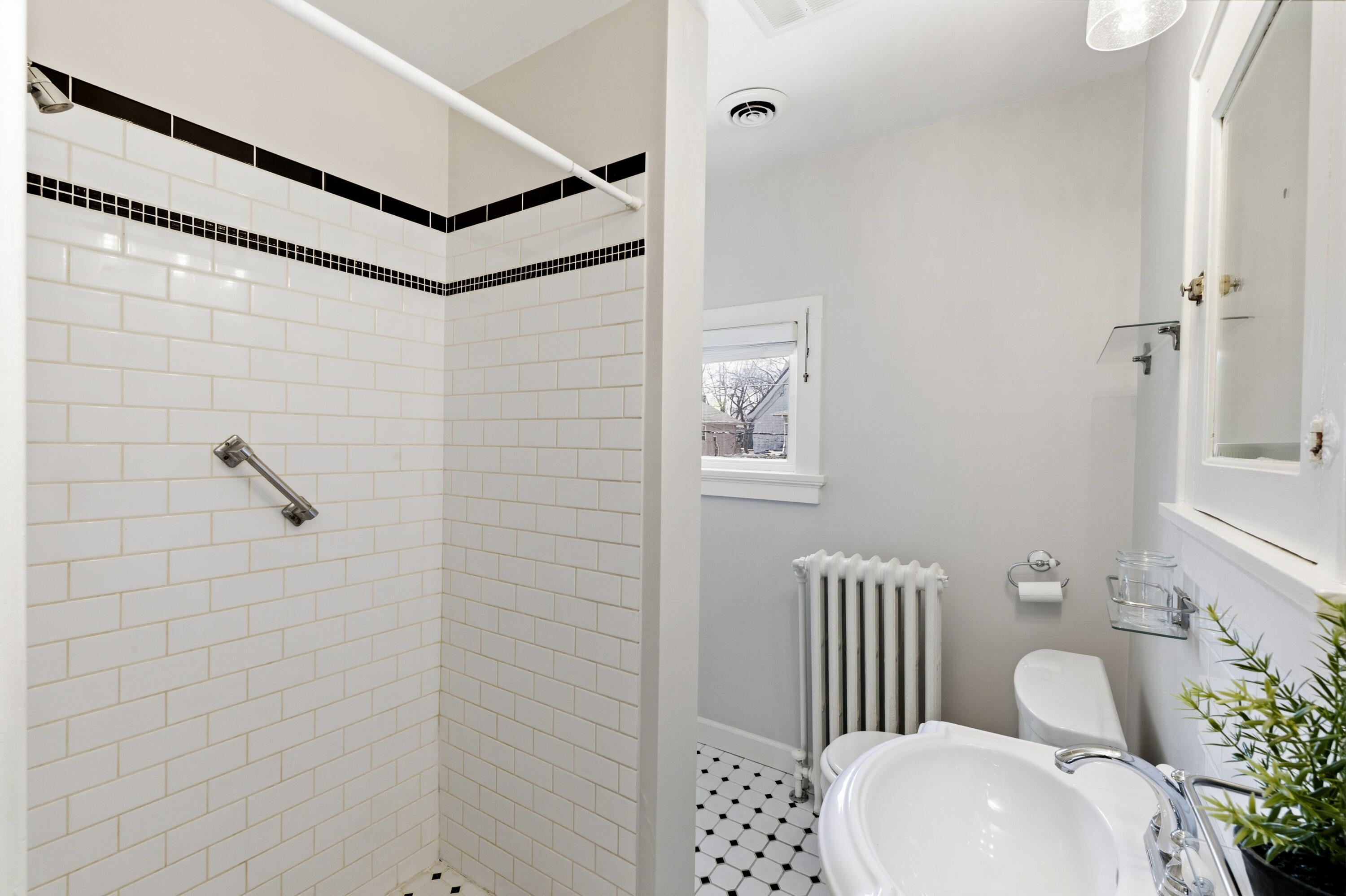 2937 North Summit Avenue Milwaukee, WI 53211 - Photo 11 of 29 Full Bath with Walk in Shower