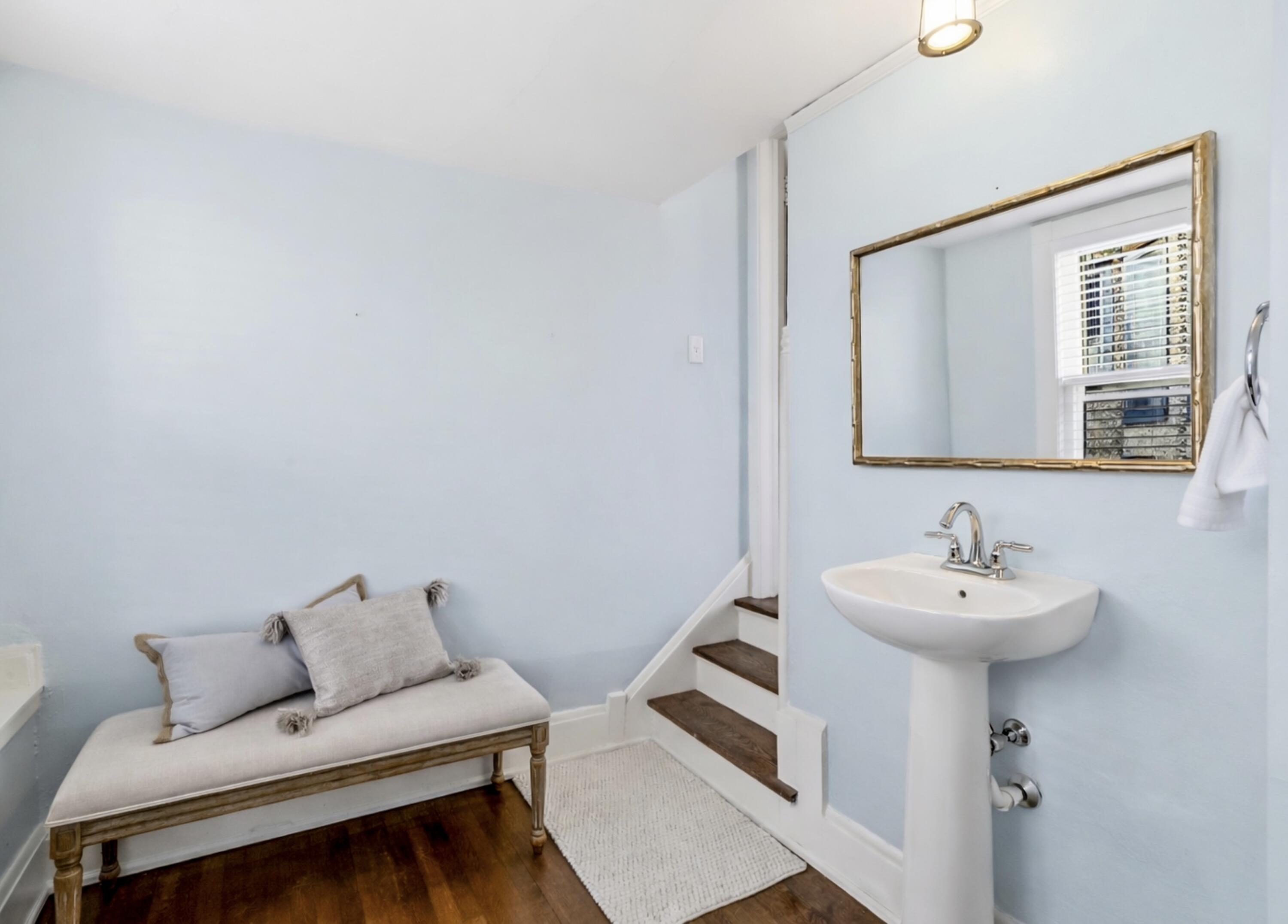2937 North Summit Avenue Milwaukee, WI 53211 - Photo 19 of 29 Main Floor Powder Room