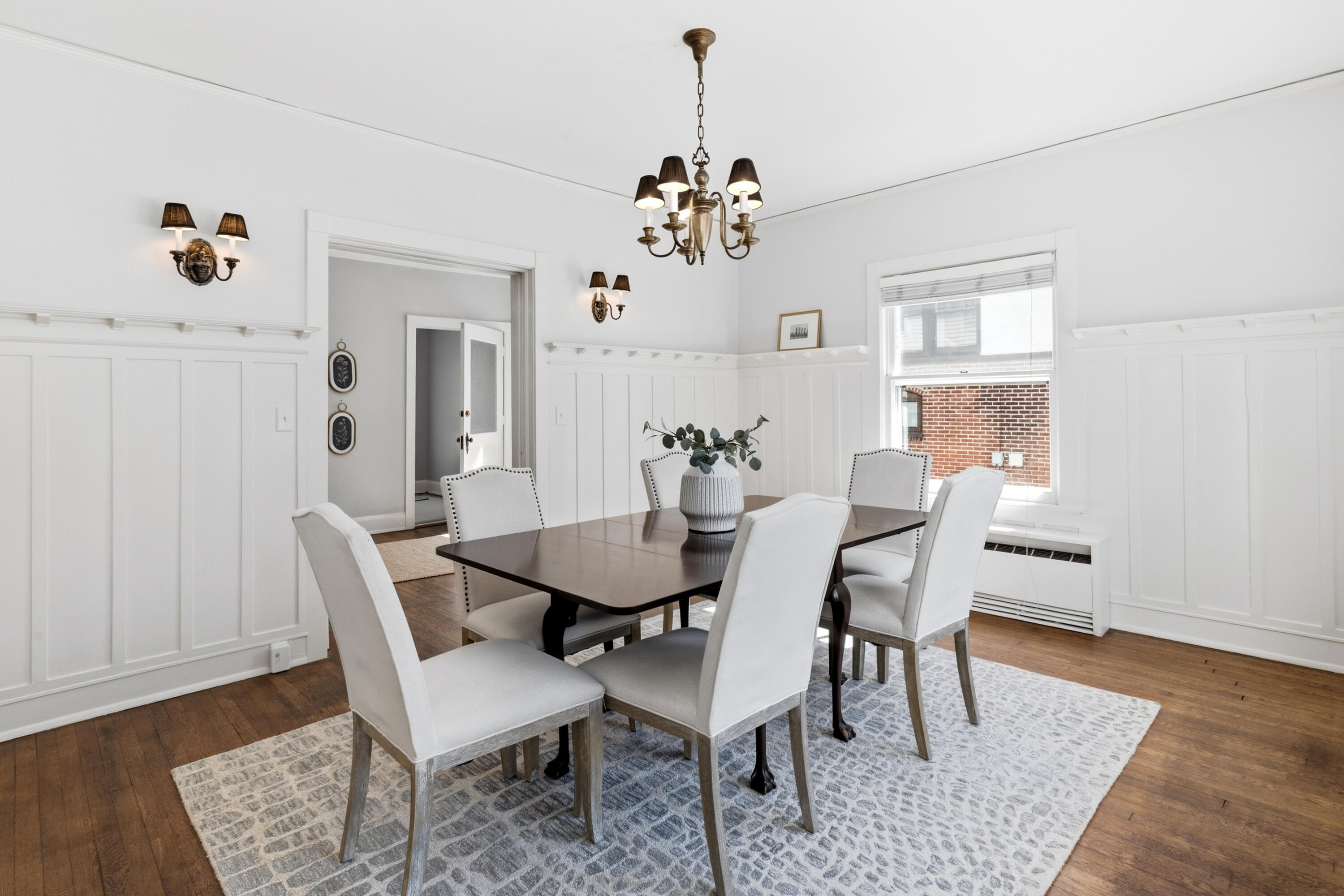 2937 North Summit Avenue Milwaukee, WI 53211 - Photo 6 of 29 Dining Room