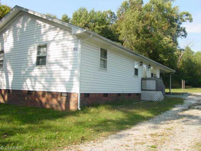 910 Old Winston Road High Point, NC 27265 - Photo 1 of 1 Exterior Front.