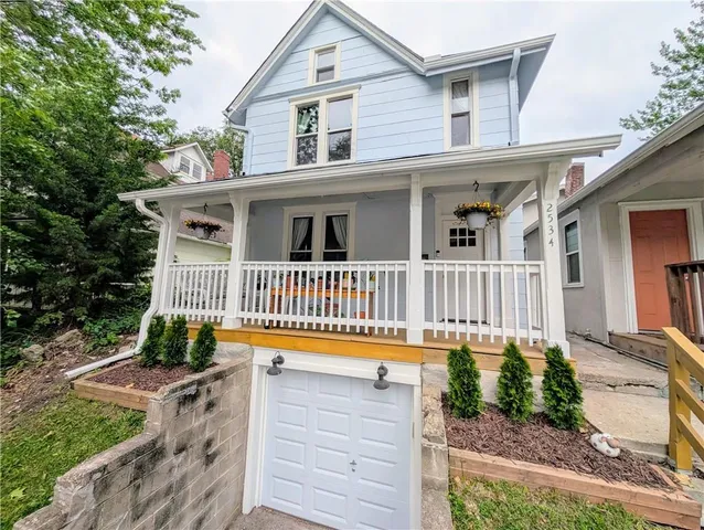 $325,000 | 2534 Charlotte Street, Kansas City, MO 64108