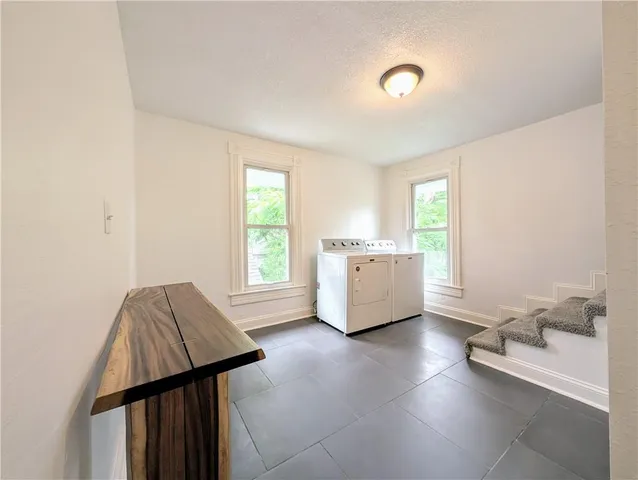 $325,000 | 2534 Charlotte Street, Kansas City, MO 64108