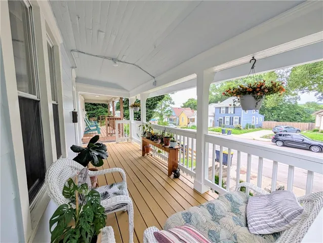 $325,000 | 2534 Charlotte Street, Kansas City, MO 64108