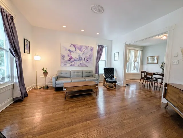 $325,000 | 2534 Charlotte Street, Kansas City, MO 64108