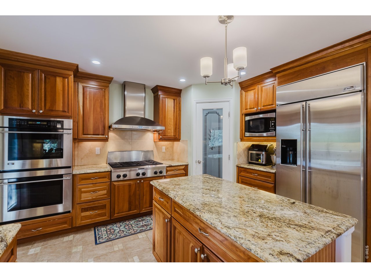 1013 Ravenwood Road Boulder, CO 80303 - Photo 11 of 38 Kitchen
