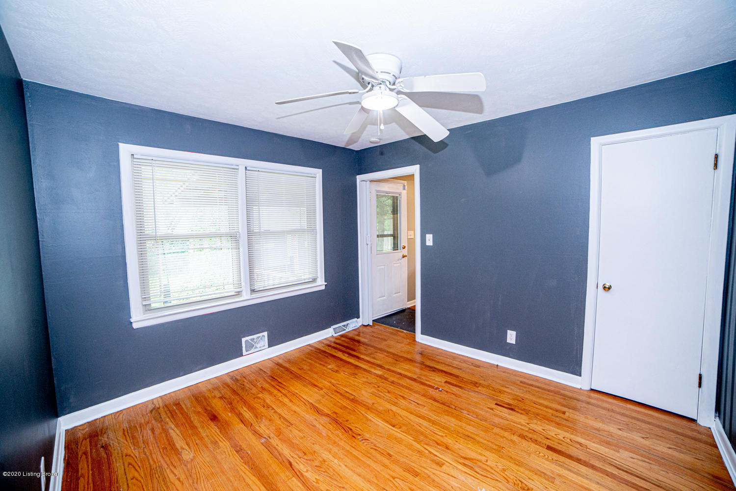6341 Hunters Grove Road Louisville, KY 40216 - Photo 33 of 56 Bedroom 3