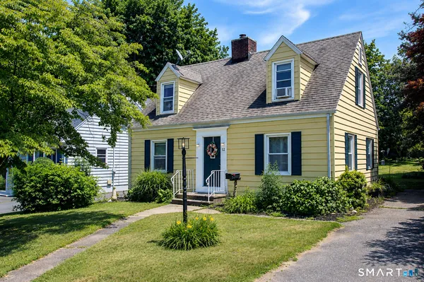 $387,500 | 12 Edgewood Avenue, Ansonia, CT 06401