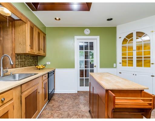 91 Lexington Road Billerica, MA 01821 - Photo 8 of 20 Gallery Image 8