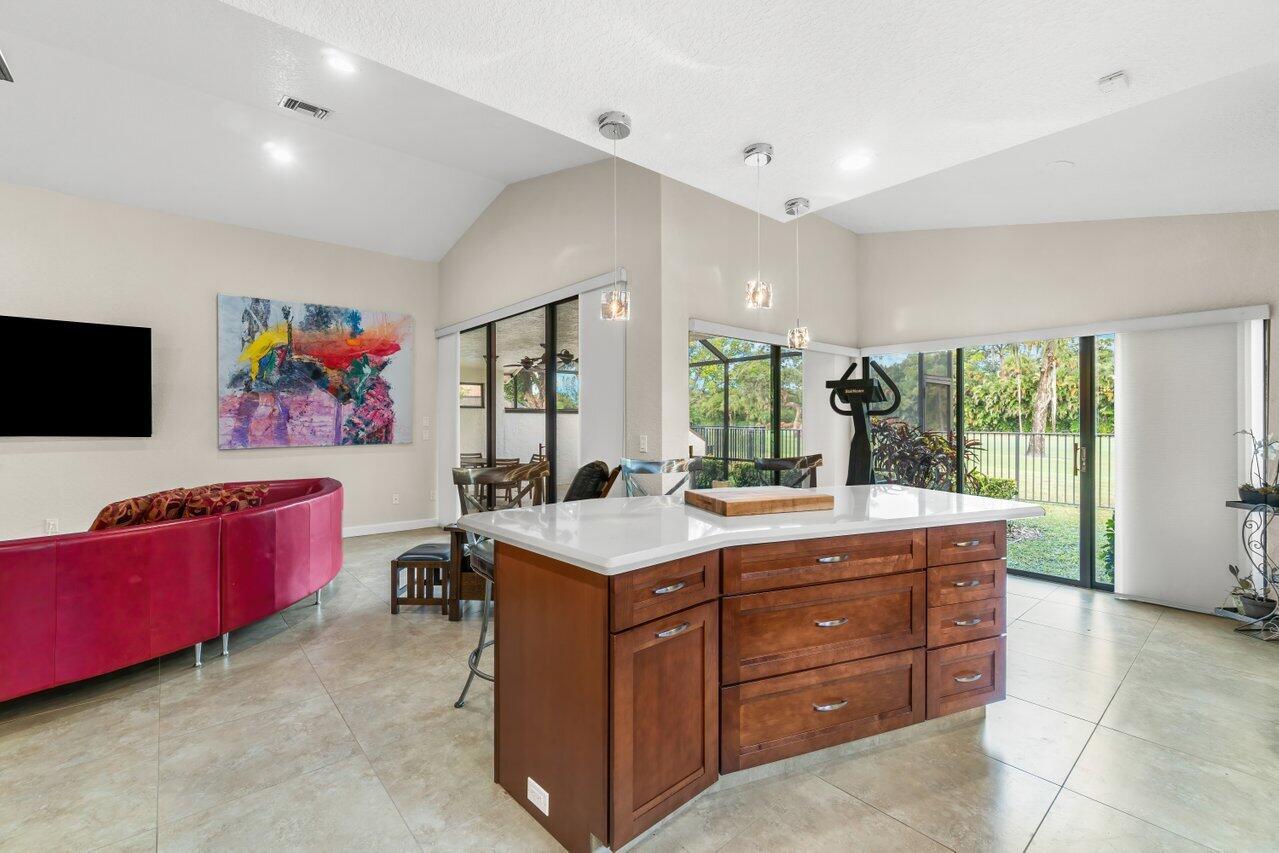 11123 Highland Circle Boca Raton, FL 33428 - Photo 8 of 50 010-11123HighlandCircle-BocaRaton-FL-334