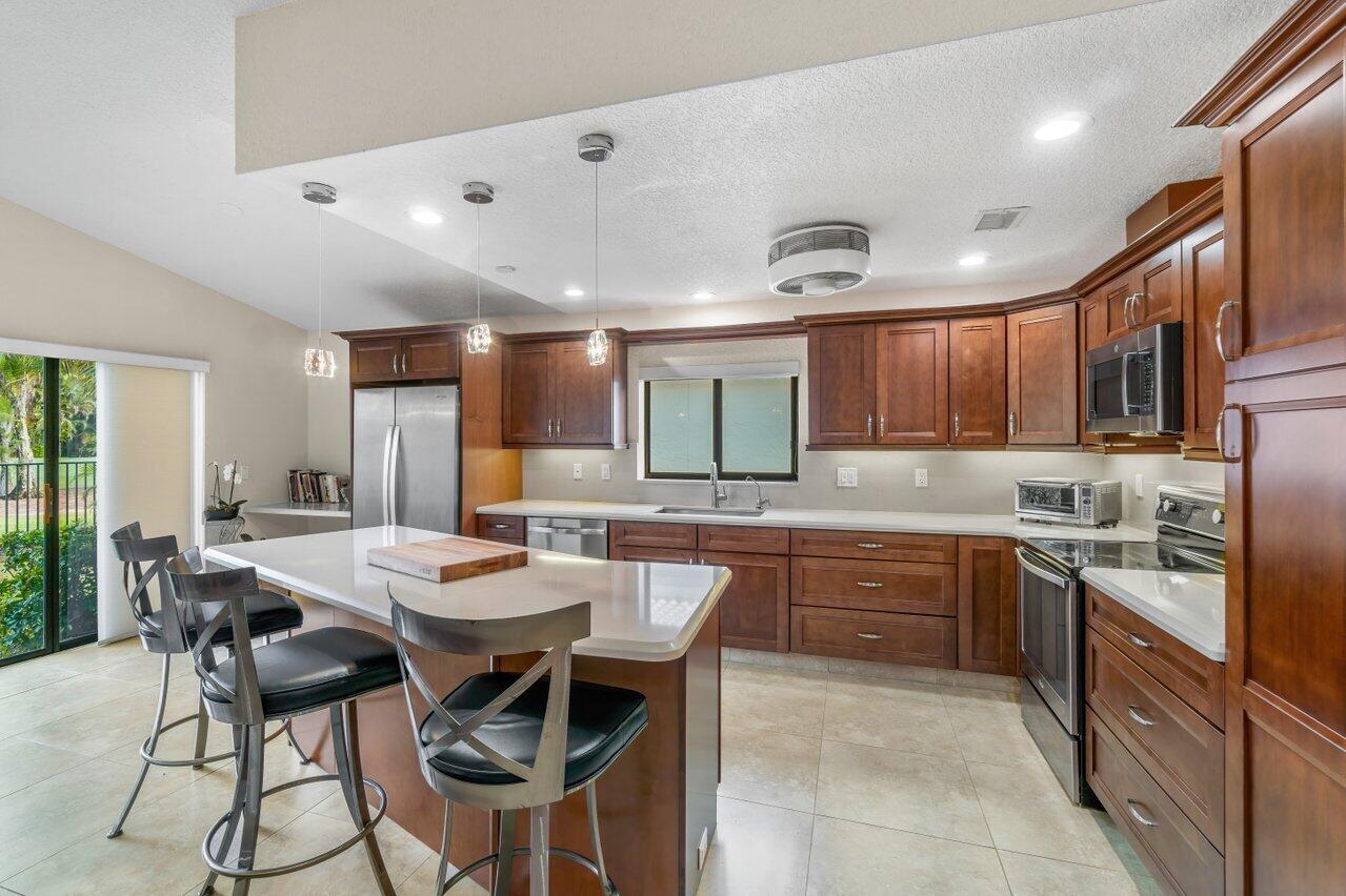 11123 Highland Circle Boca Raton, FL 33428 - Photo 9 of 50 011-11123HighlandCircle-BocaRaton-FL-334