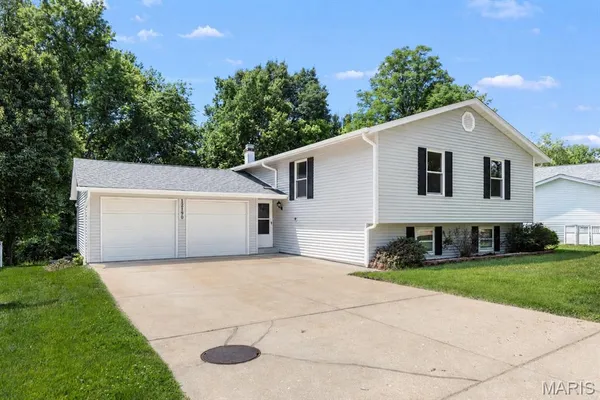 $335,000 | 12190 Rain Hollow Court, Maryland Heights, MO 63043