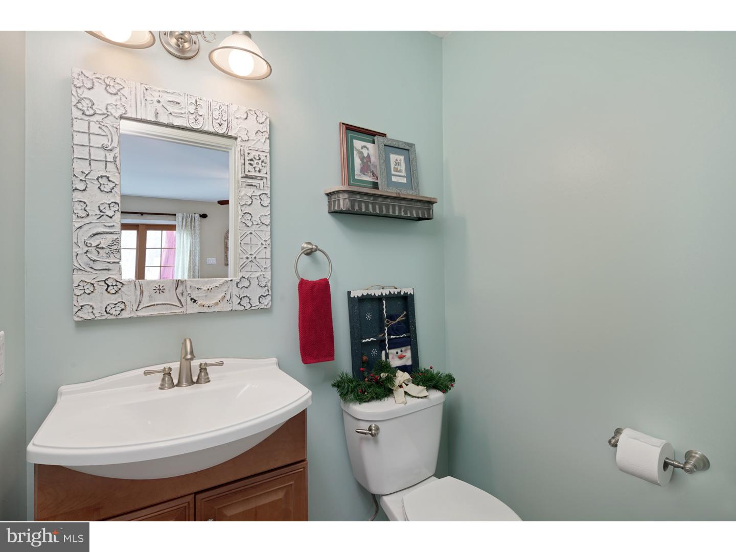 17 East Vassar Road Audubon, NJ 08106 - Photo 12 of 25 Half Bath