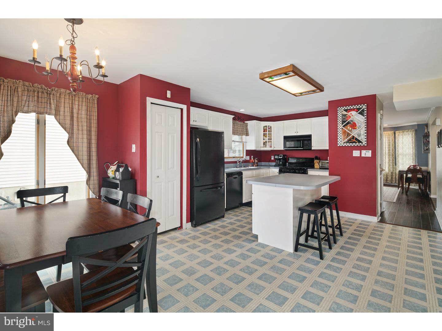 17 East Vassar Road Audubon, NJ 08106 - Photo 8 of 25 Kitchen