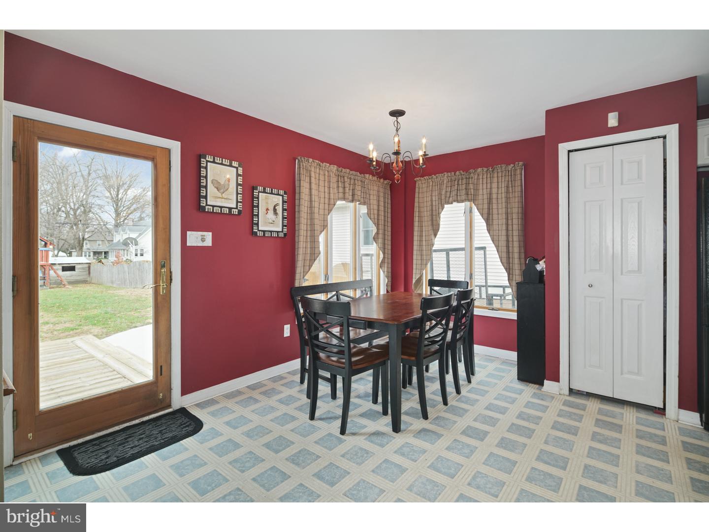 17 East Vassar Road Audubon, NJ 08106 - Photo 9 of 25 Breakfast Room