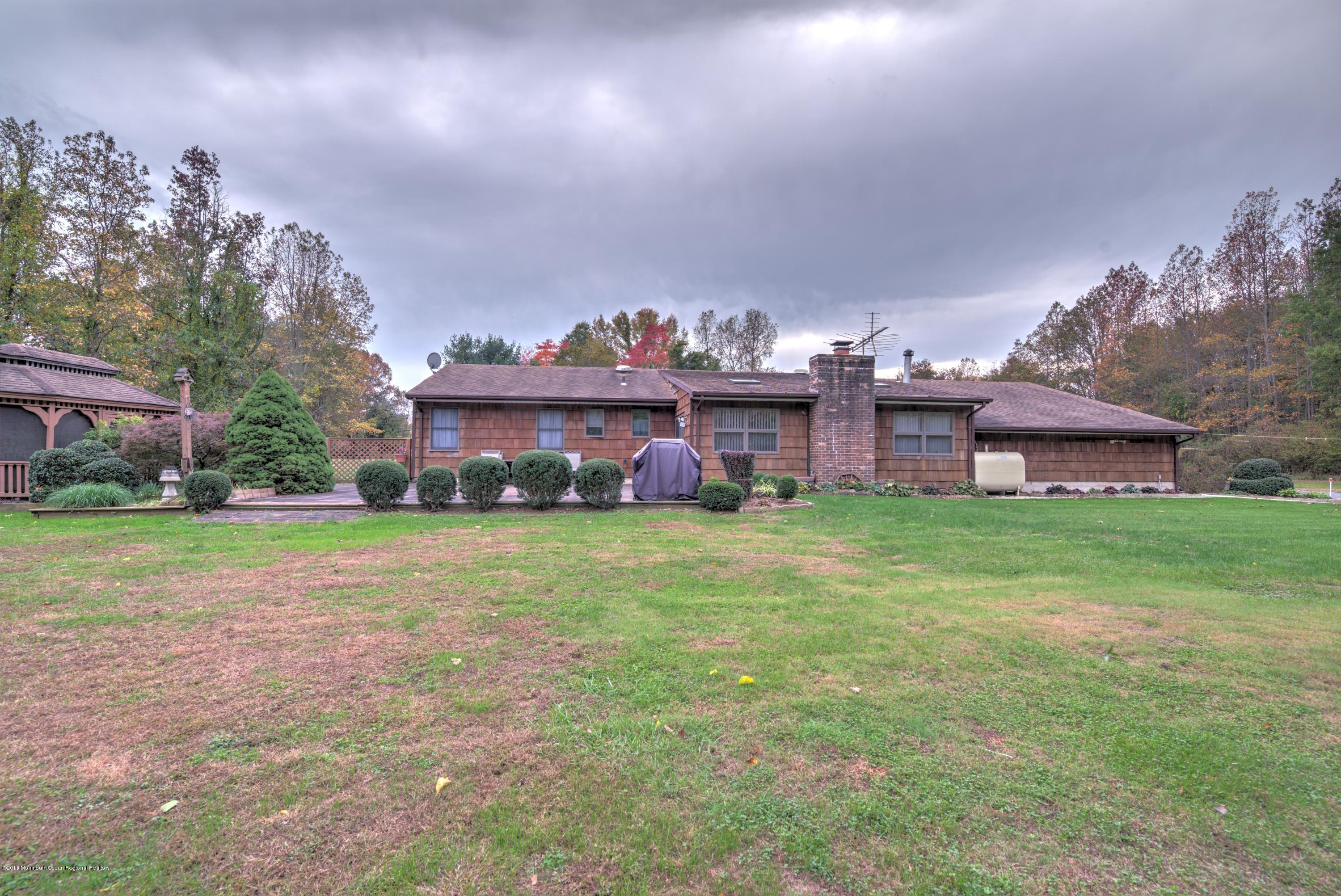 74 Daum Road Manalapan, NJ 07726 - Photo 16 of 16 028_BACK