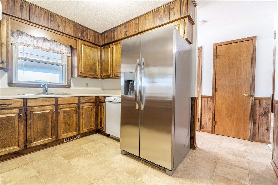 506 Old Wagon Road Walhalla, SC 29691 - Photo 17 of 36