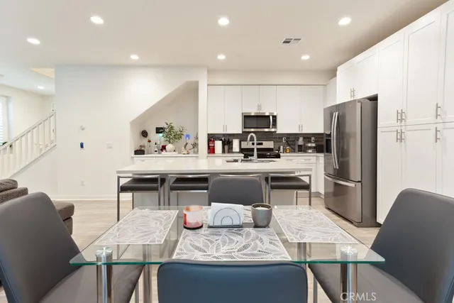 $554,900 | 16040 Jamie Lane, Unit 9, Fontana, CA 92336