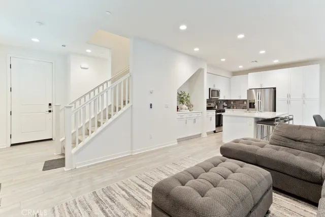 $554,900 | 16040 Jamie Lane, Unit 9, Fontana, CA 92336