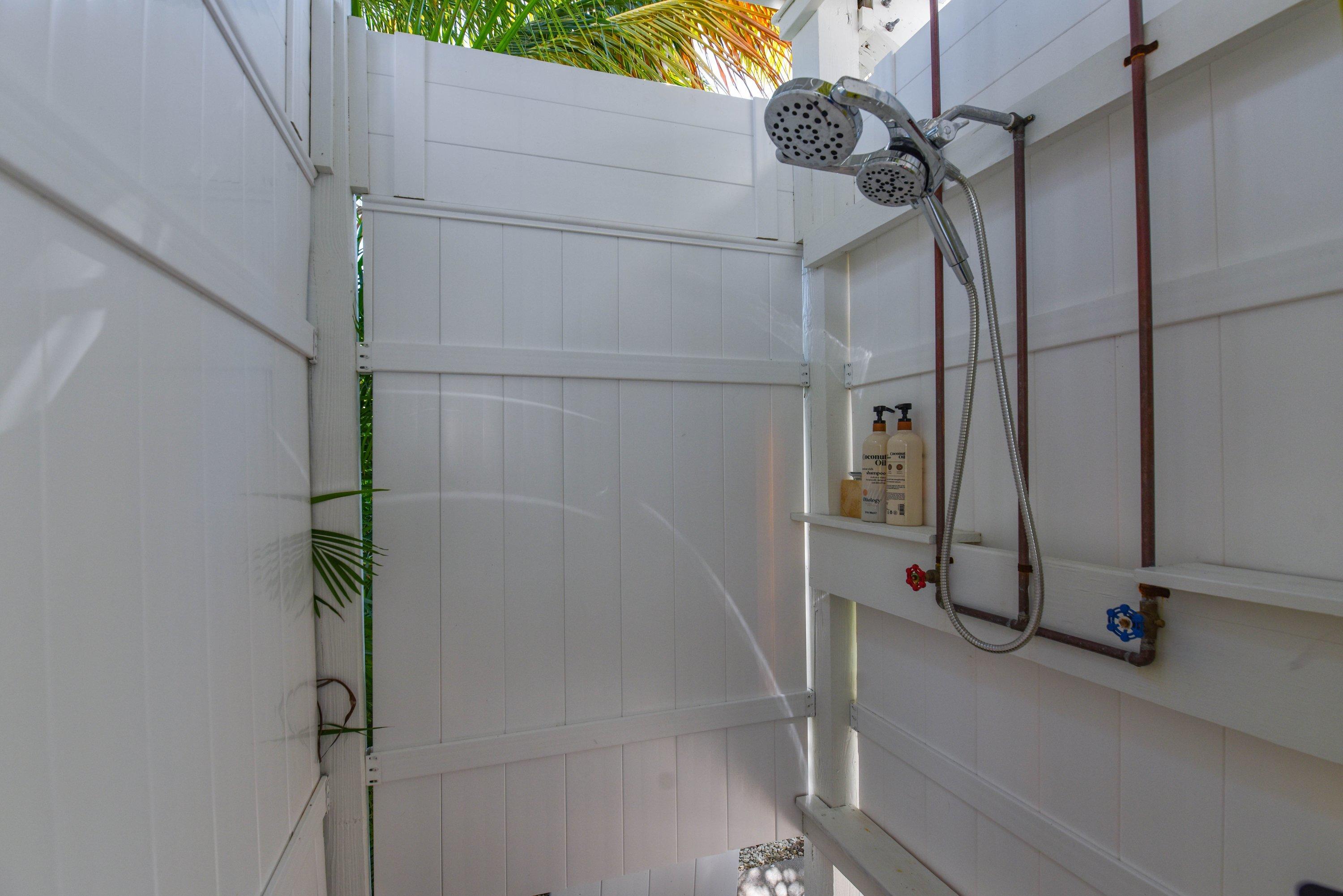 357 Blackbeard Road Summerland Key, FL 33042 - Photo 12 of 39 Outdoor Shower