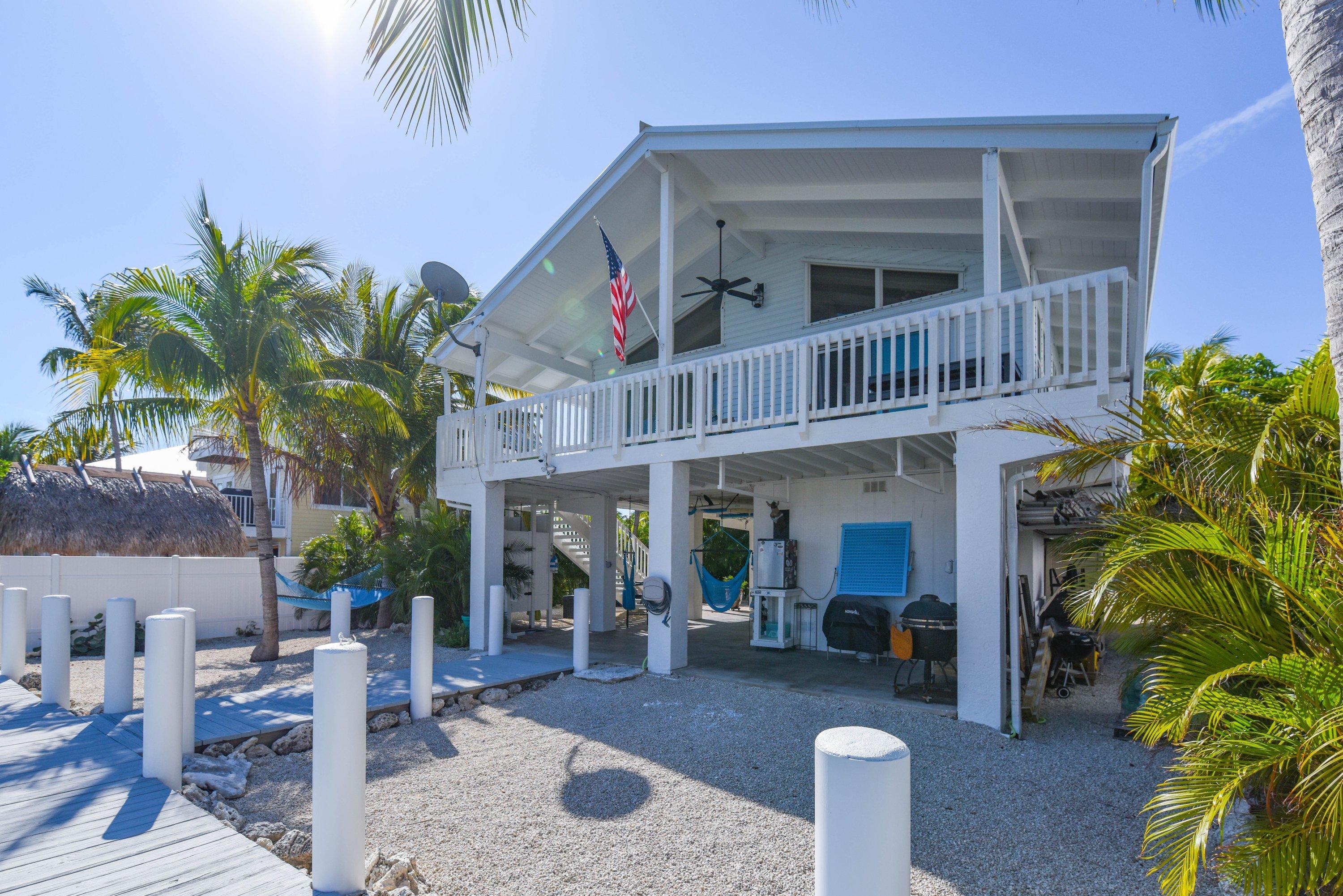 357 Blackbeard Road Summerland Key, FL 33042 - Photo 15 of 39 Back of house