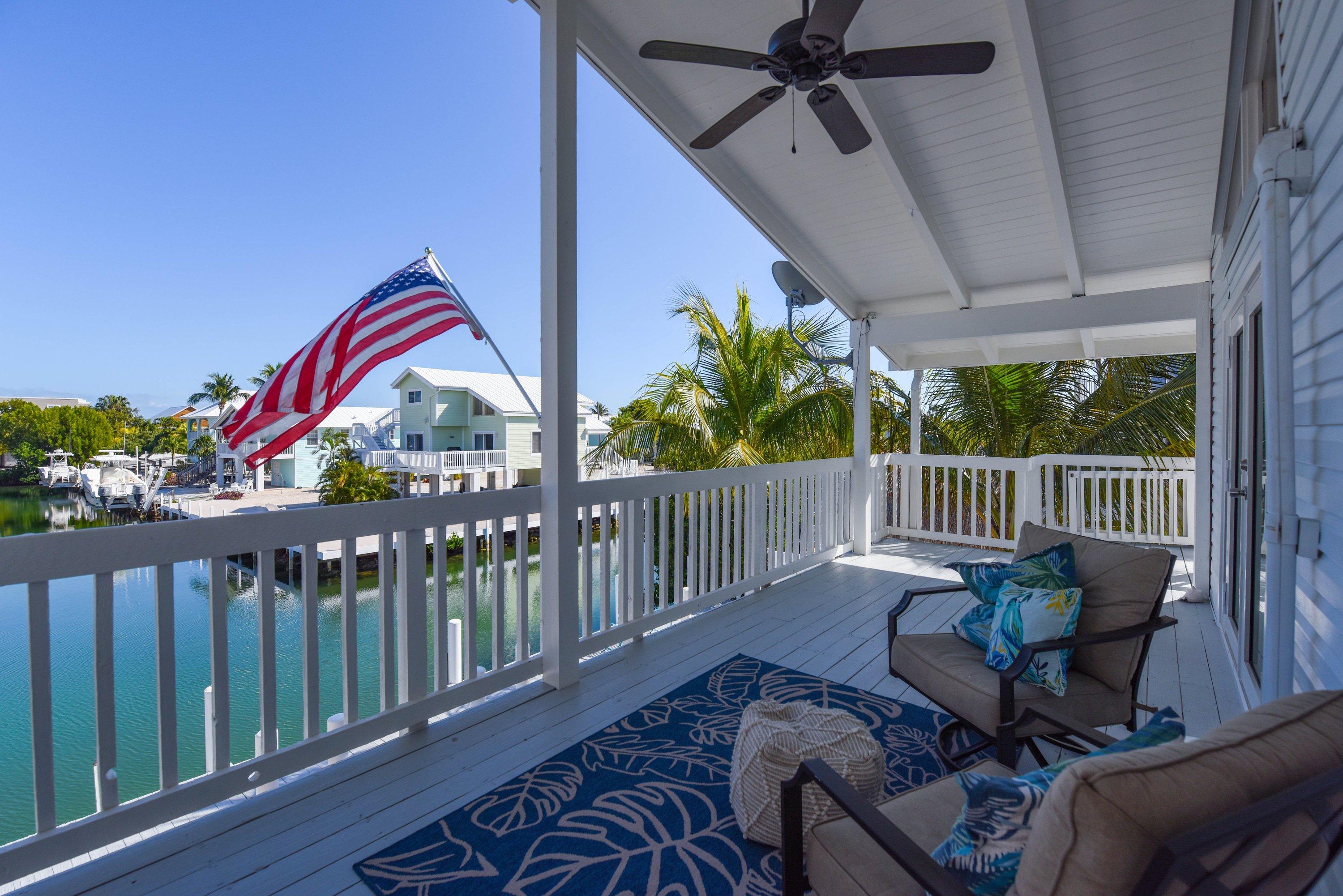 357 Blackbeard Road Summerland Key, FL 33042 - Photo 30 of 39 Balcony Hang Out Area