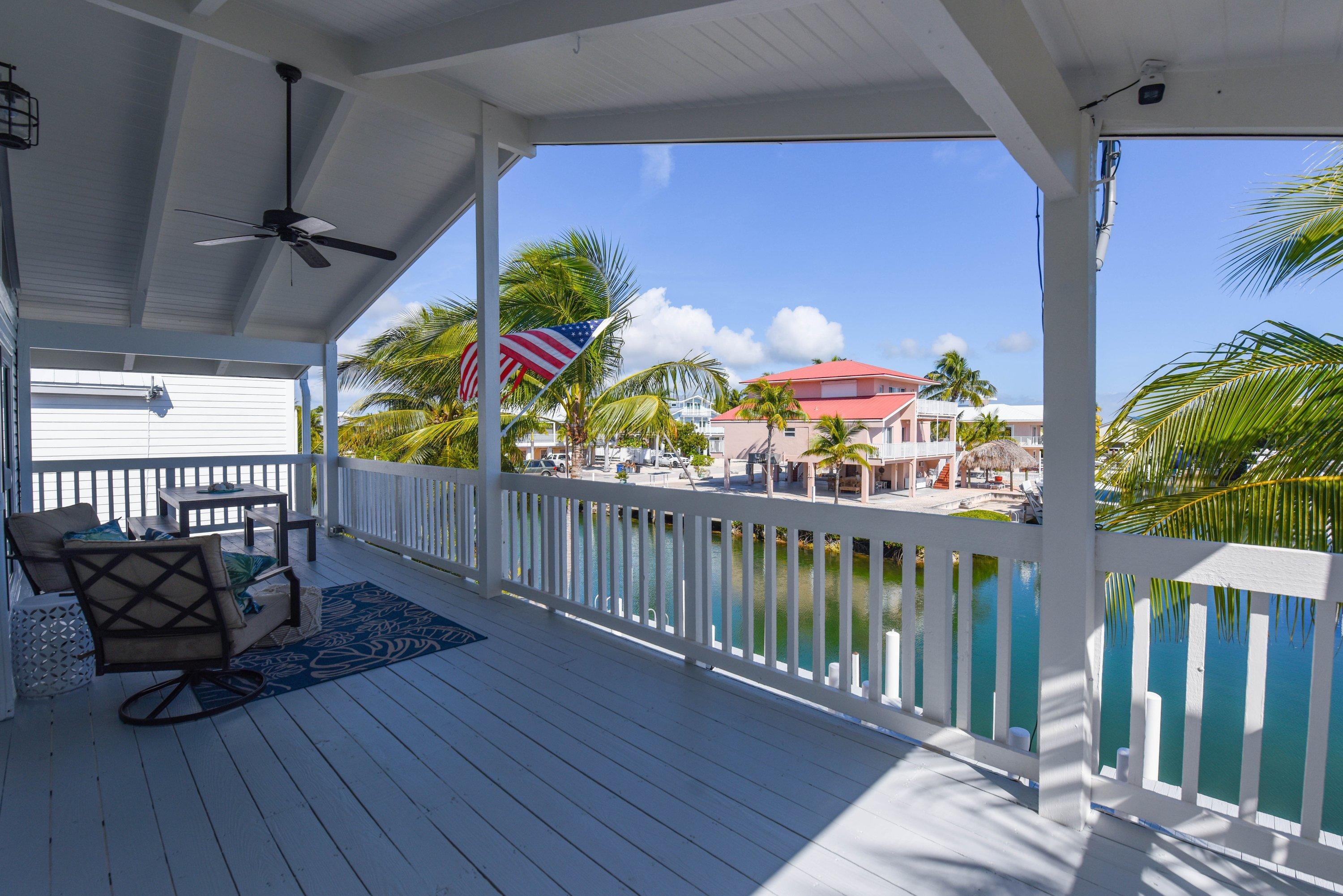 357 Blackbeard Road Summerland Key, FL 33042 - Photo 34 of 39 Balcony on back of house
