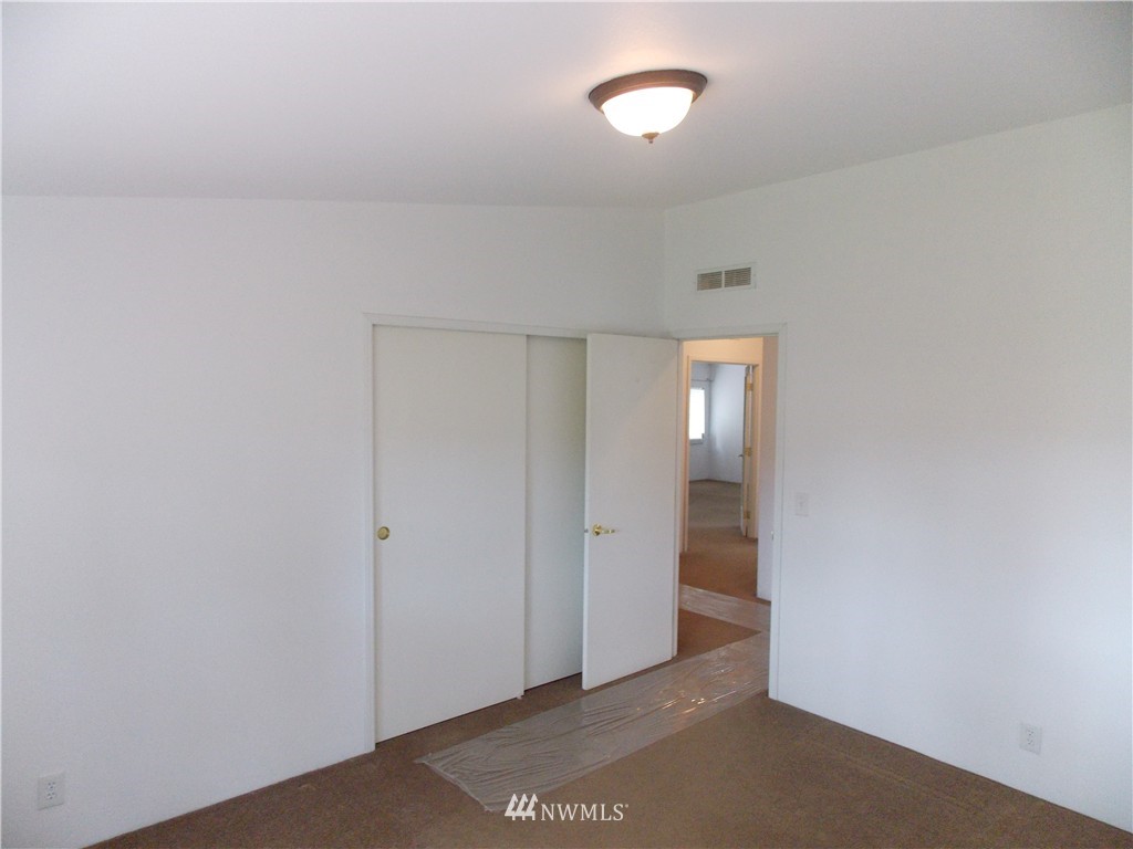 17615 Dane Lane Southwest Rochester, WA 98579 - Photo 6 of 25