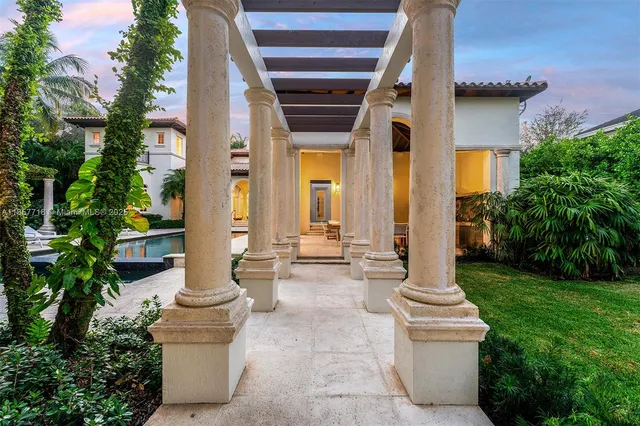 $39,500 | 9941 Southwest 60th Court, Pinecrest, FL 33156