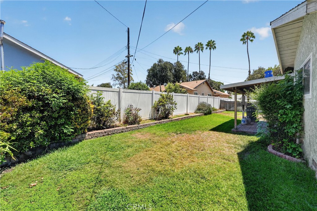 4737 Toyon Road Riverside, CA 92504 - Photo 33 of 45 Backyard