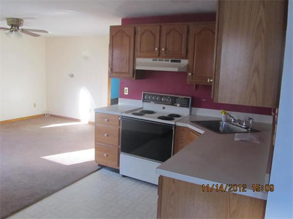 144 Grove Street, Unit 2 Fall River, MA 02720 - Photo 6 of 17 Gallery Image 6