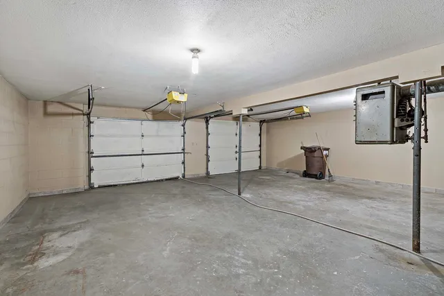 $410,000 | 13940 64th Avenue North, Maple Grove, MN 55311