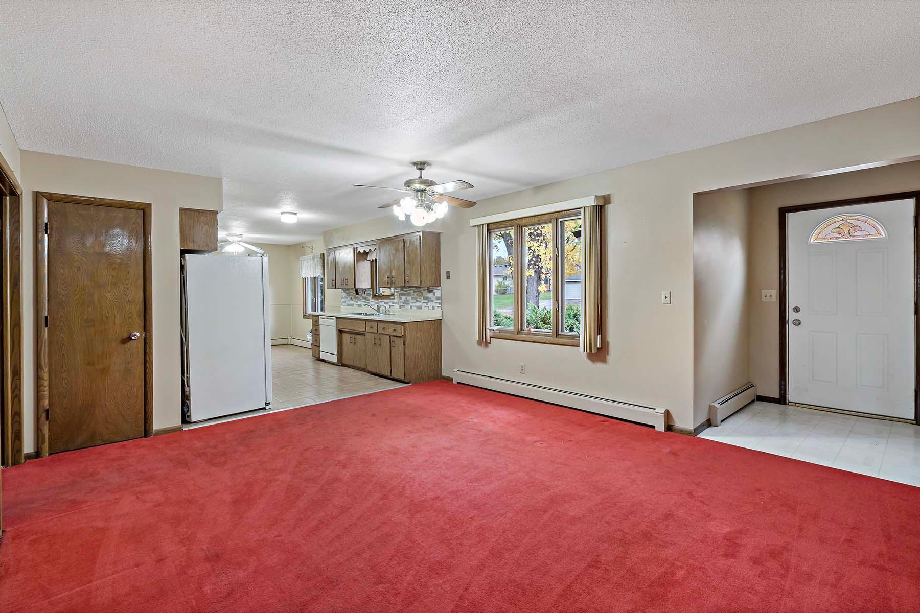 13940 64th Avenue North Maple Grove, MN 55311 - Photo 5 of 38