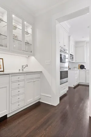 $2,395,000 | 2735 Lake Of The Isles Parkway East, Minneapolis, MN 55408