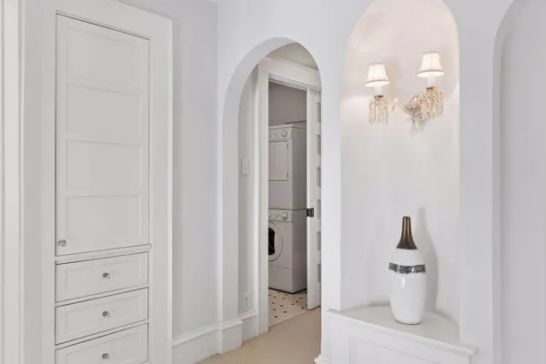 $2,395,000 | 2735 Lake Of The Isles Parkway East, Minneapolis, MN 55408